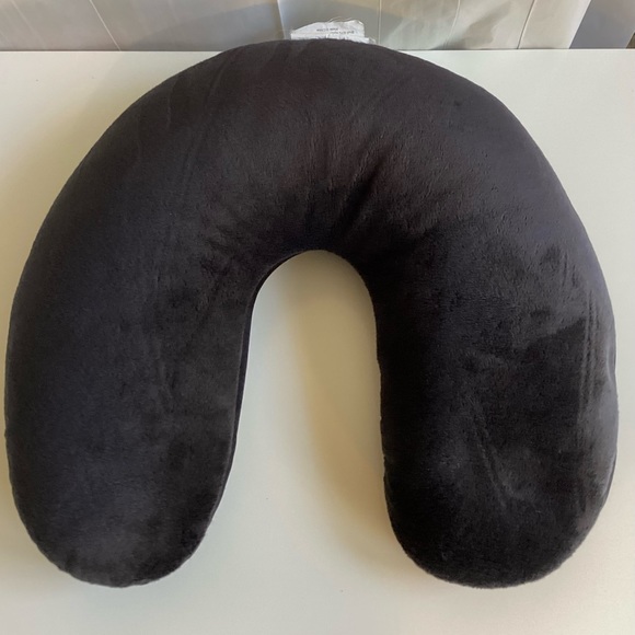 Cloudz soft & thick travel pillow - Picture 1 of 3
